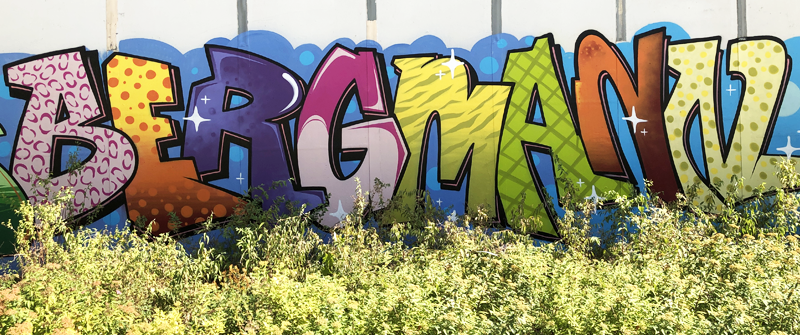 Schulsozialarbeit an der Gretel-Bergmann-Gemeinschaftsschule in Marzahn-Mitte, Graffiti auf dem Schulgelände Schulsozialarbeit an der Gretel-Bergmann-Gemeinschaftsschule in Marzahn-Mitte, Graffiti auf dem Schulgelände